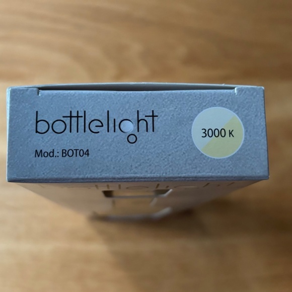 NWT Bottlelight LED Adjustable Intesity Light - Indoor/Outdoor Water Resistant - Picture 4 of 4